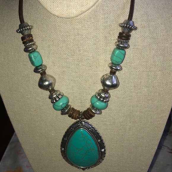 Chico's Jewelry - Chico’s beautiful turquoise and silver necklace .